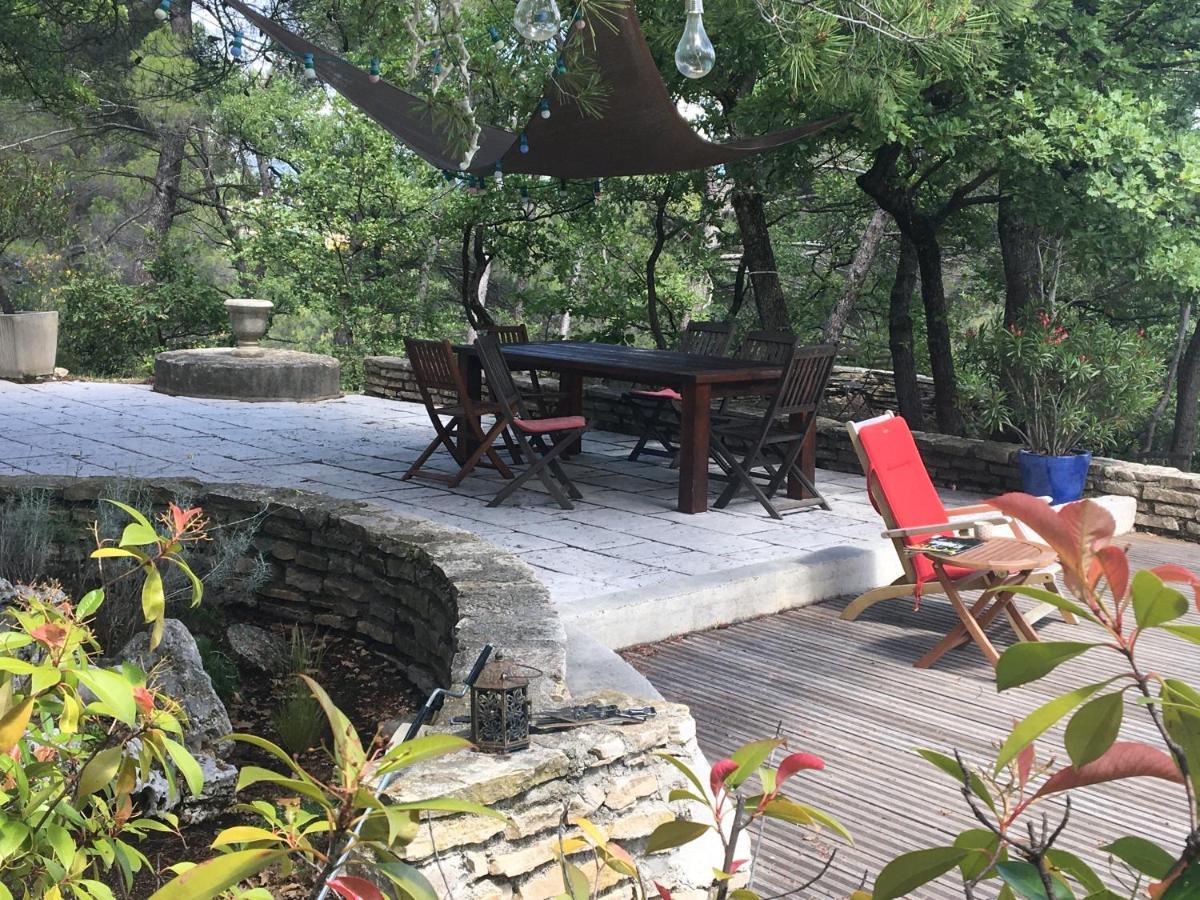 Villa De Carbonelle Pierrevert Екстериор снимка