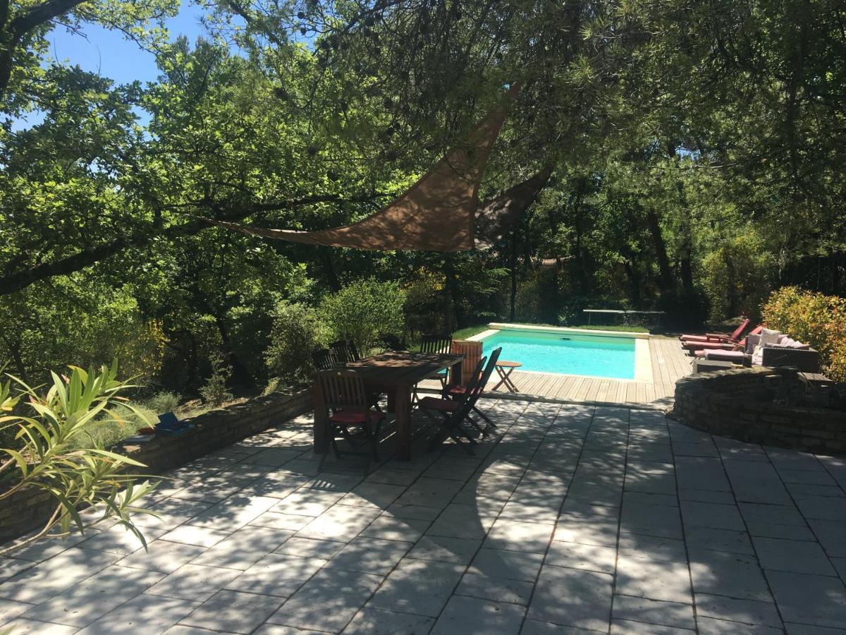Villa De Carbonelle Pierrevert Екстериор снимка