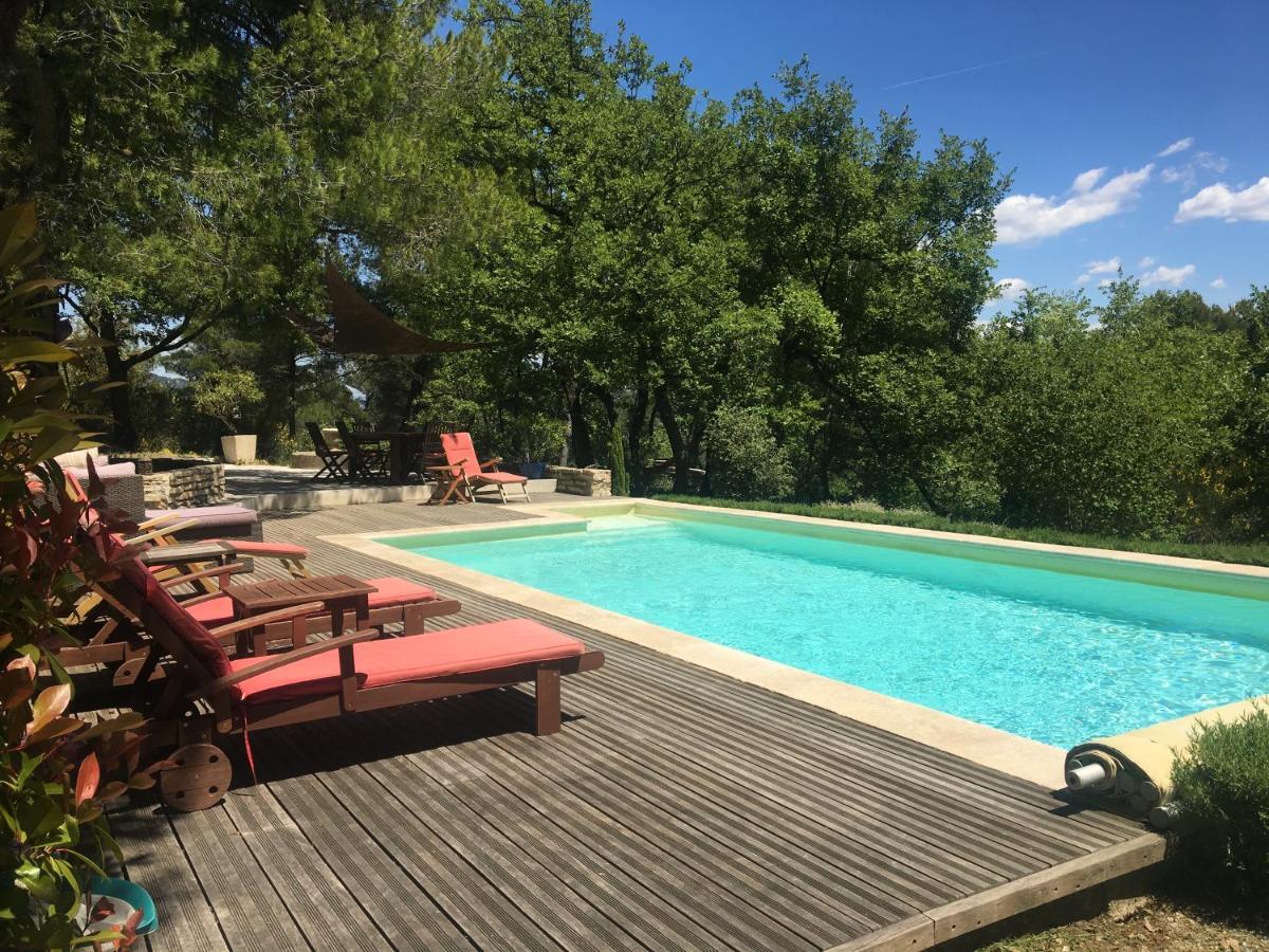 Villa De Carbonelle Pierrevert Екстериор снимка